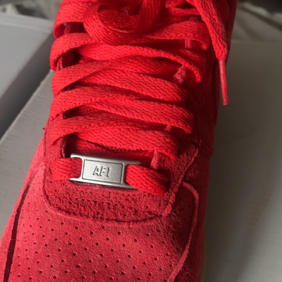 Nike Air Force 1 High Suede University Red Gum (W) - Picture 4 of 4